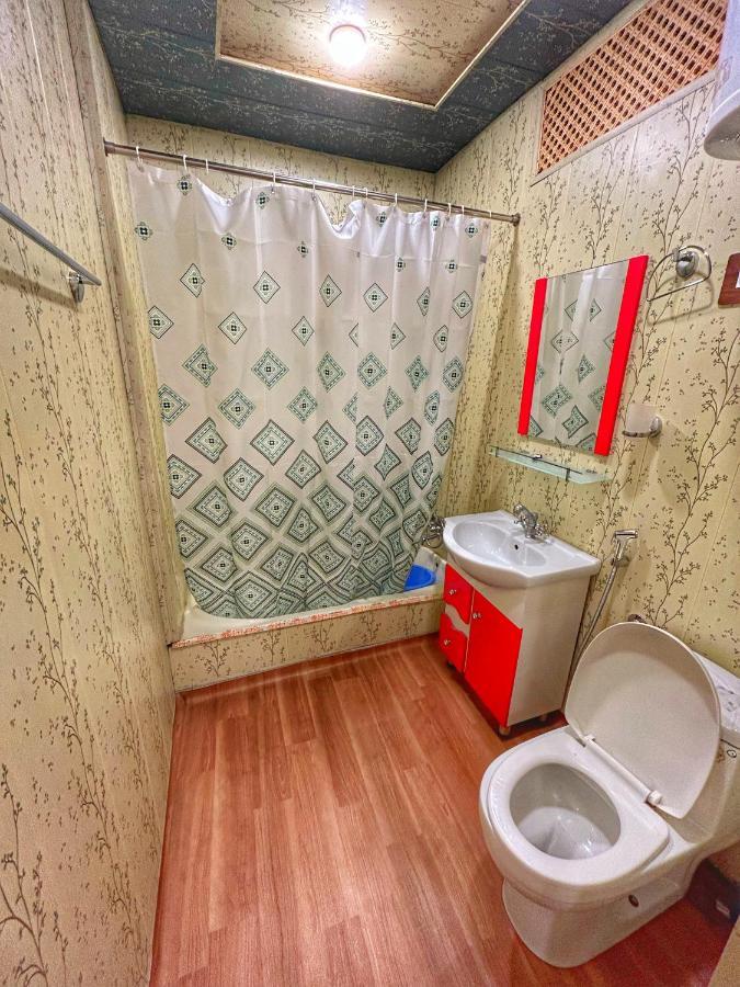 Exotic Young Shreen Houseboat Hotel Srinagar  Exterior photo